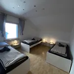 Wohnglueck 5 * הרטן